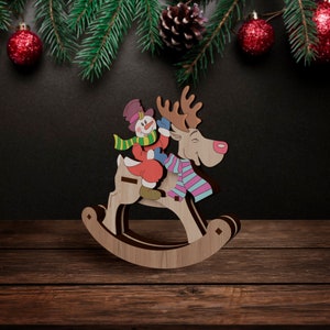 Découpé au laser à bascule renne de Noël ornements du Père Noël modèle svg Glowforge décor d’ornement de Noël dxf modèle vectoriel de décoration de Noël