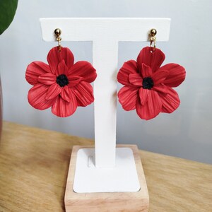 Boucles d'oreilles fleurs faites main image 3