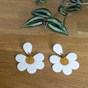 Handmade daisy earrings