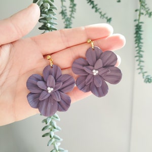 Boucles d'oreilles fleurs faites main image 10