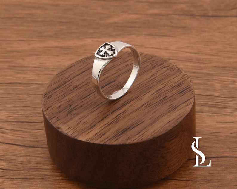 Shield of Faith Cross Ring for Men * Sterling Silver * Christian Gifts * Armor of God Inspired Jewelry * For Him bild 1