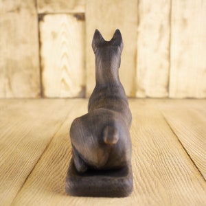 Le Dobermann, un chien de type molosse aussi fort que sensible