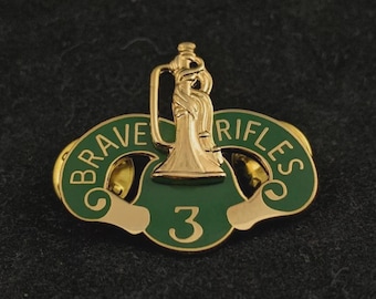US Army 3rd Cavalry Regiment ACR "Brave Rifles" Unit Insignia, DUI Hat Lapel Military Clutch Back Pin