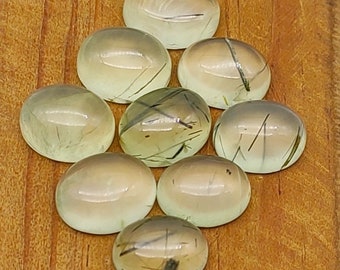 Ovale prehniet cabochon: 10 x 12 mm, gladde edelsteen voor sieraden