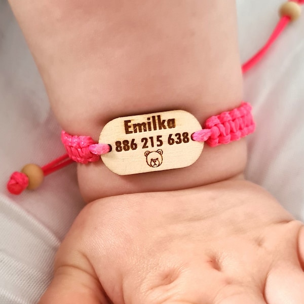 Armband für ein Kind mit der Telefonnummer der Eltern, Personalisiertes Kinderarmband mit dem Namen des Kindes und der Telefonnummer der Mutter