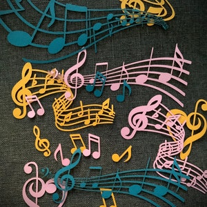 Lot de 30 notes de musique prédécoupées, idéales pour la fabrication de cartes ou la tenue d'un journal