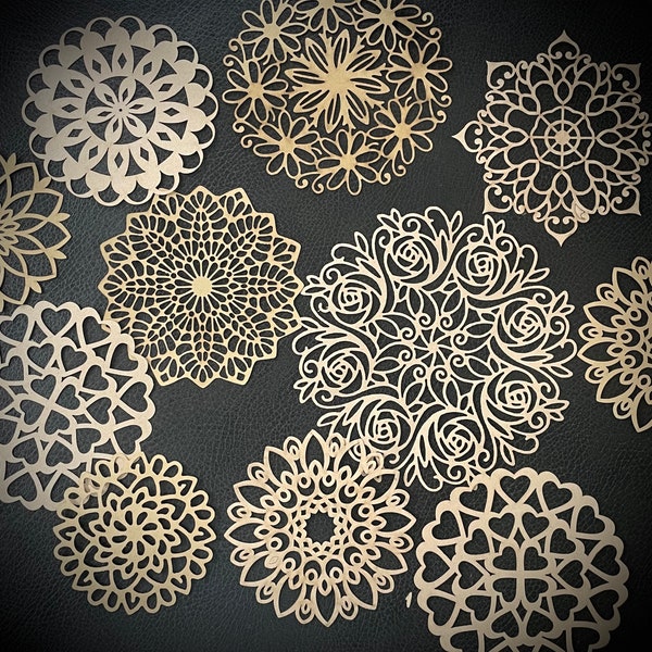 25 Kraft paper doilies great for stenciling and cardmaking