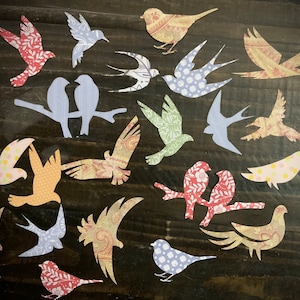 Lot de 30 découpes silhouettes d'oiseaux en papier à motifs et fabrication de cartes unies