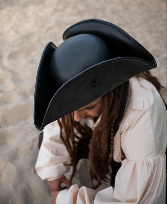 Sombrero Tricornio Colonial De Lujo Negro | Ajustable 55-60 Cm | Disfraz Pirata Y Revolucionario