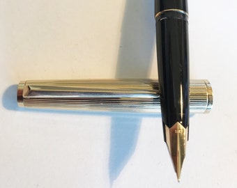 Montblanc Classic 124 piston filler gold/black, 585 nib, 1970s, absolutely new!