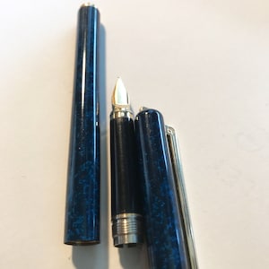 Elysee fountain pen 14K/585 gold nib blue-marbled unused/MINT L87. 80s
