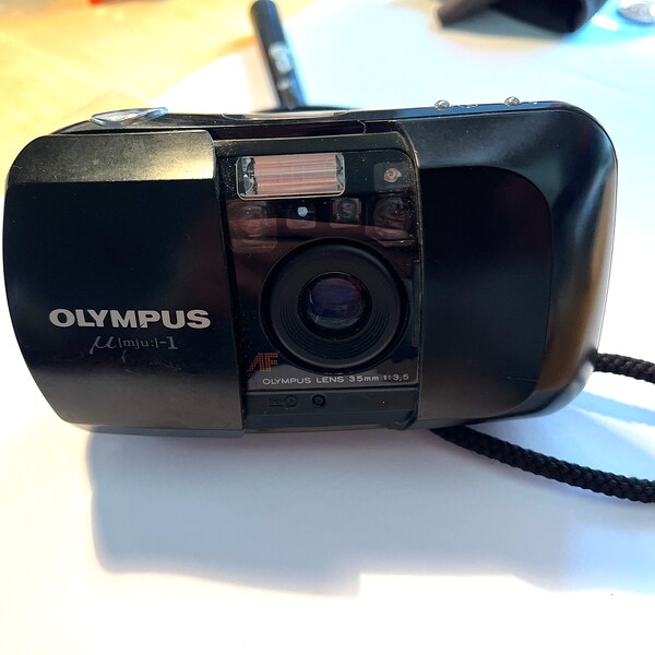 Olympus MJU 1 (35mm f3.5 lens)