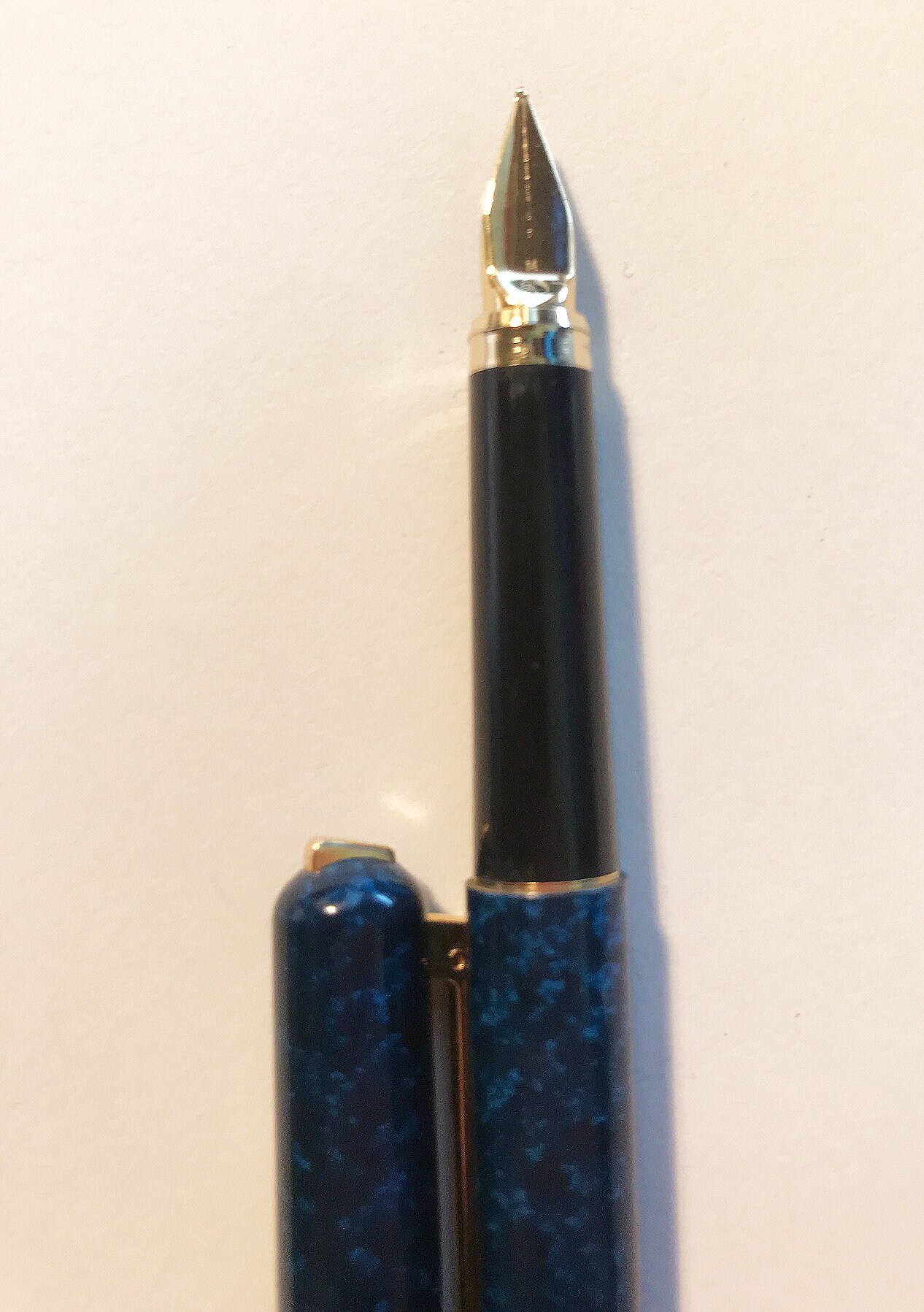 Elysee Fountain Pen 14K/585 Gold Nib Blue-marbled Unused/mint L87