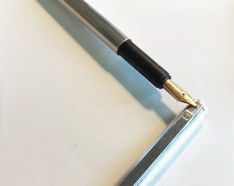 ダンヒル万年筆 14K ゴールドペン先 B、シルバー、希少展示品 1990年