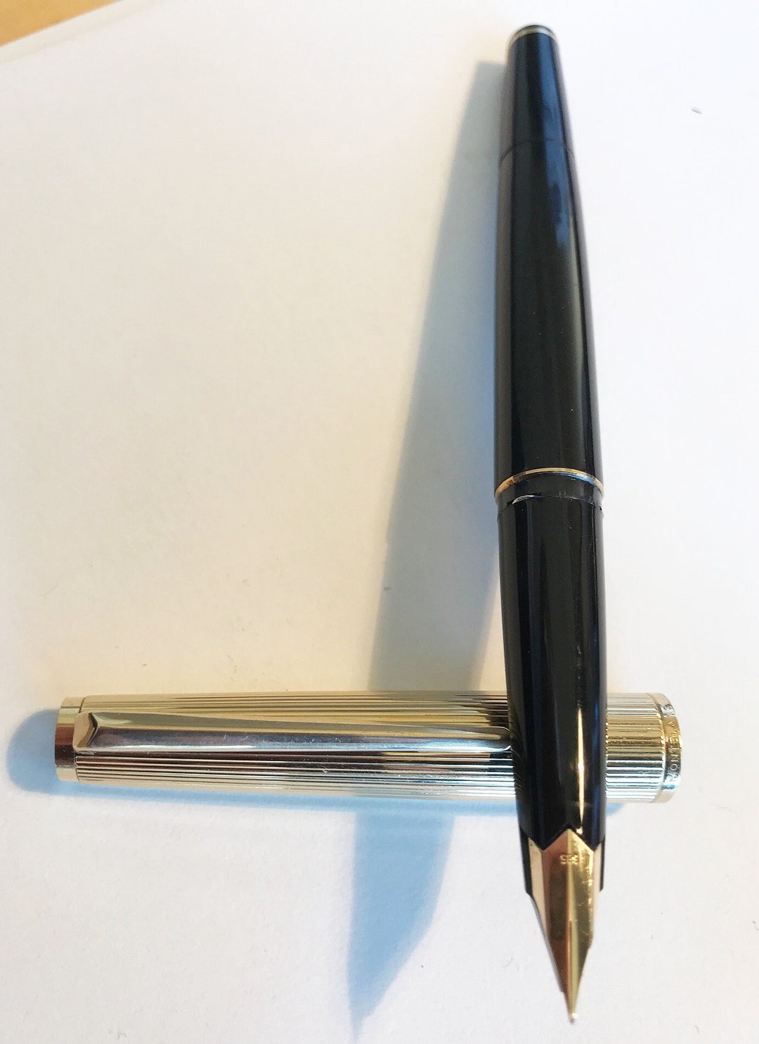 Montblanc Classic 124 Piston Filler Gold/black, 585 Nib, 1970s