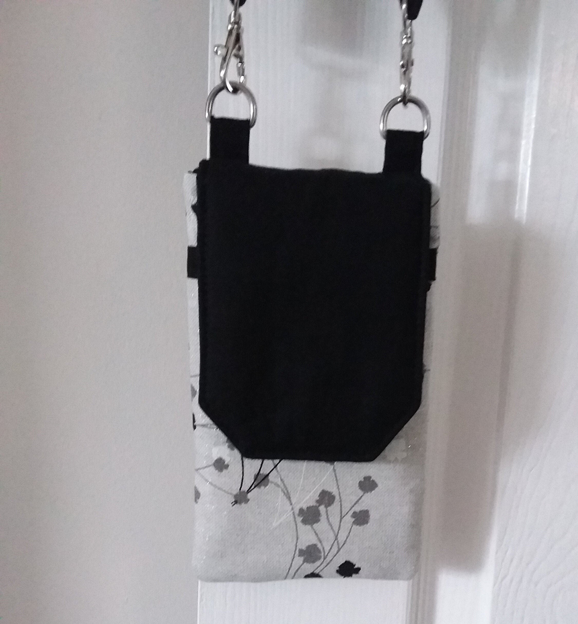 mobile pouch with sling