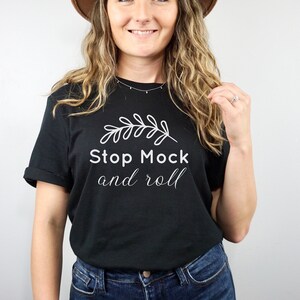 Gildan 64000 Mockup Black, Black Gildan 64000 Model Mock up, Unisex Black 64000 Softstyle T-Shirt Mock, Fall Mock Ups, Gildan Mockup, 64000