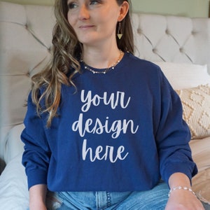 Comfort Colors 1566 True Navy Mockup, True Navy Comfort Colors Sweatshirt 1566 Model Mockup, Oversized Comfort Colors Mockup True Navy 1566