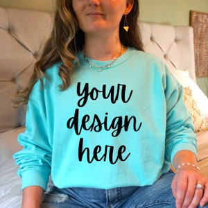 Comfort Colors 1566 Chalky Mint Mockup, Chalky Mint Comfort Colors Sweatshirt Model Mockup, Oversized Comfort Colors Mockup Chalky Mint 1566