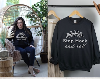 Gildan 18000 Schwarz Mock Up Bundle, Herbst Schwarz Mock Up, Sweatshirt Hängen, Schwarz 18000, Niedliche Herbst Mock Ups, Gildan Sommer Sweatshirt Mockup