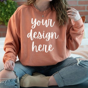 Comfort Colors 1566 Mockup Terracotta, Comfort Colors Sweatshirt Terracotta Model Mockup, Oversized Comfort Colors Mockup 1566 Terracotta