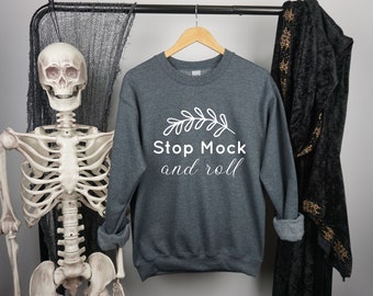 Gildan 18000 Dark Heather Sweatshirt MockUp, 18000 Halloween MockUp, Hängendes Mockup, Herbst Dark Heather Mockup, Halloween Sweatshirt Mockup