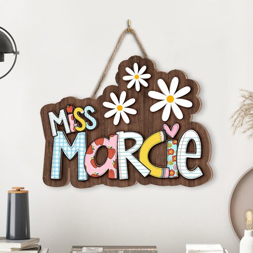 Personalized Teacher Daisy Door Sign: Custom Classroom Decor