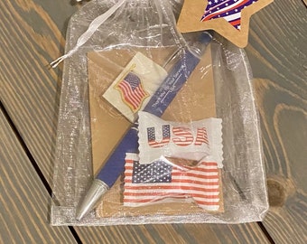 Small Veterans Gift Bag, Veterans Gift, Veterans Day Gift, Thank You Veteran Gift, Patriotic Gift, Magnets, Veterans Magnet, Veteran Cards