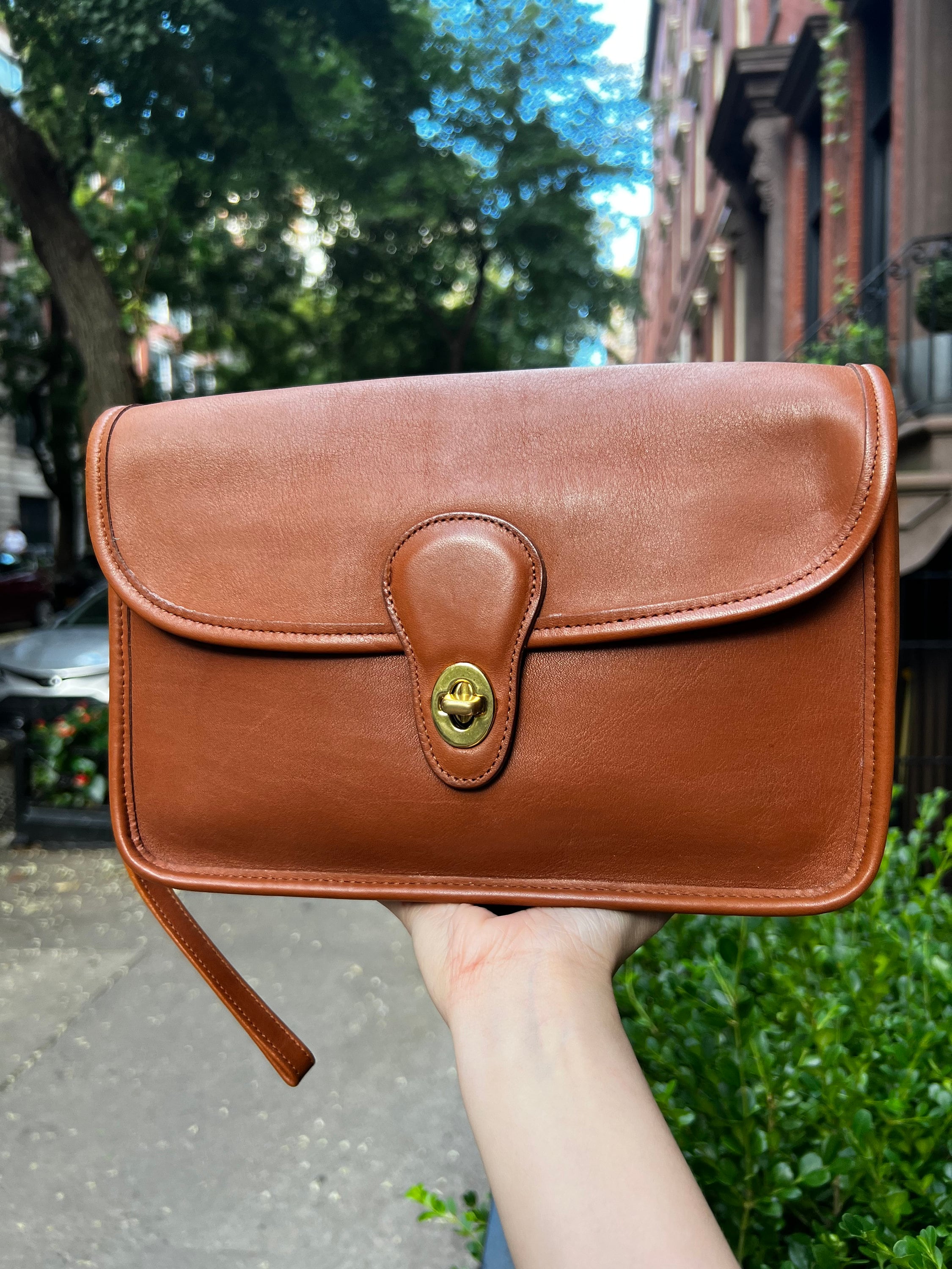 NWOT Vintage Coach Leather Turnlock Clutch 9971 - Etsy NWOT Vintage Coach Leather Turnlock Clutch 9971 - Etsy