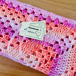 Easy Crochet Baby Blanket Modern Throw Simple Afghan: Granny Square (PDF Step-by-Step Tutorial)