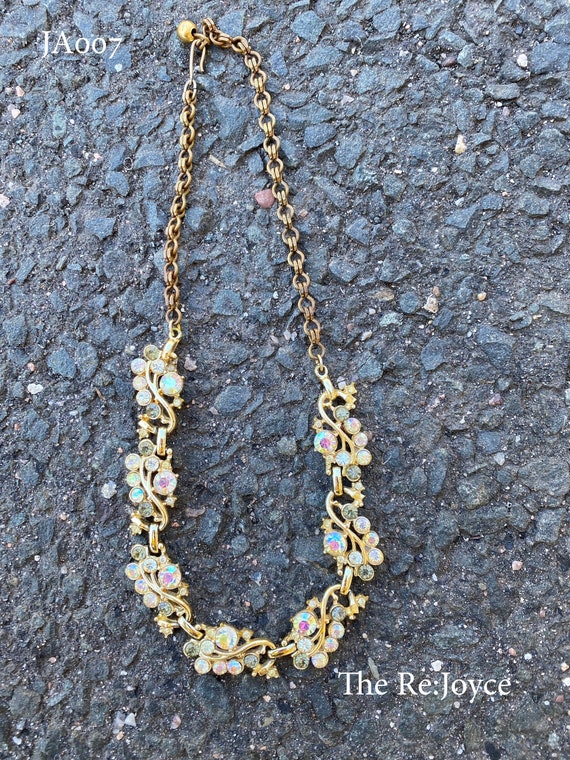 Elegant Vintage Flower Chain Necklace