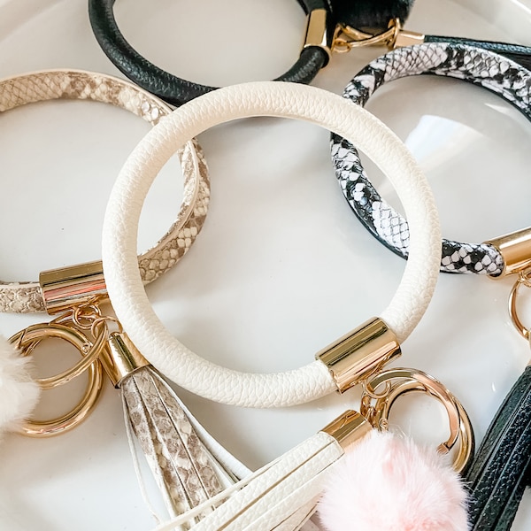 Bangle Bracelet Keychain | Handmade Keyring Bracelet | Leopard Print Keychain | Gifts for Her | Gifts under 20 | Bridesmaid Gifts