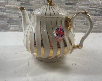 Vintage England Sadler Teapot Gold Swirl #2737