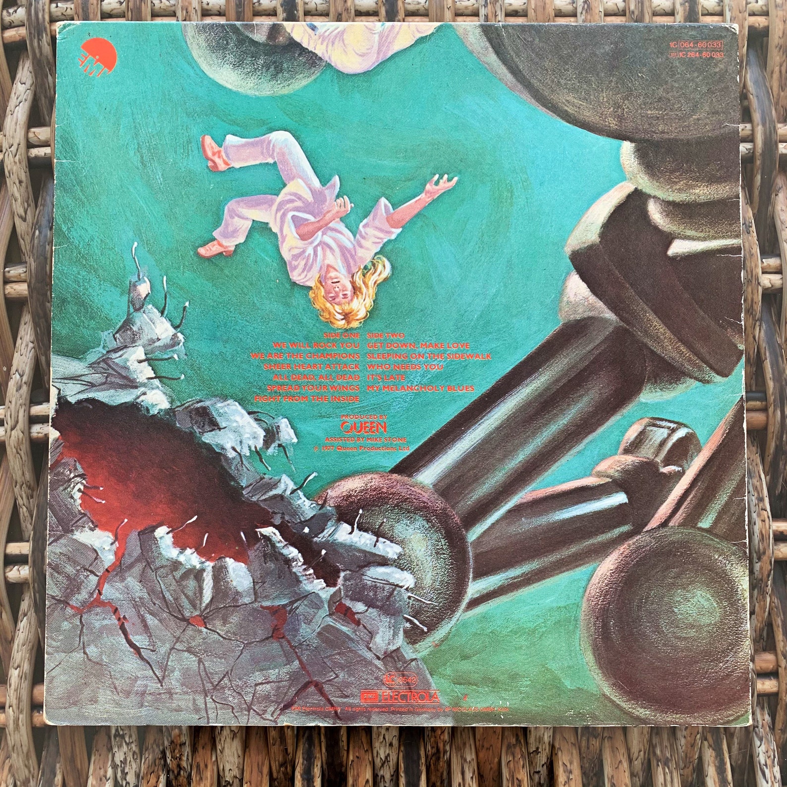 1977 Queen News of the World Vinyl Record/classic Rock Vinyl/ Vintage