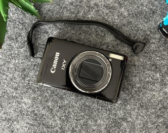 Canon IXY DIGITAL 900IS Compact Digital Camera With Battery