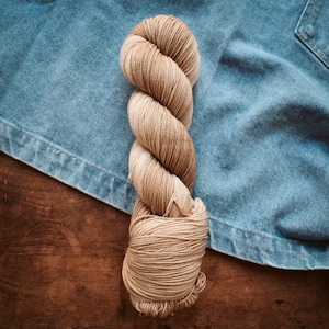 TOAST| Hand Dyed Yarn| Semi-Solid Sock Yarn| Fingering Weight Yarn| Ready to ship