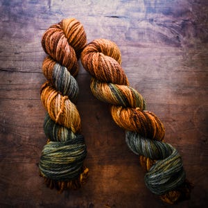 NEW ROCOCO| Ready to Ship| Hand Dyed Yarn| Semi-Solid Yarn| Classic Bulky