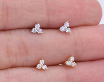 Tiny silver dots stud earring second hole piercing minimalist jewelry tiny sterling silver circle stud earring helix Studs TRIO -1
