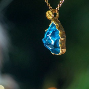 London Blue Topaz Pendant one of a Kind Handmade in Gold k18