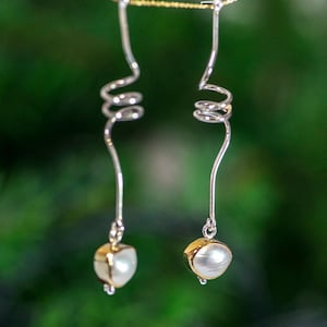 Baroque White Pearls earrings