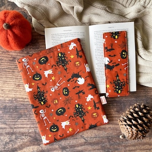 Halloween book sleeve, padded book protector cover, book pouch, bookish gift idea, book and kindle accessories, Christmas gift image 1