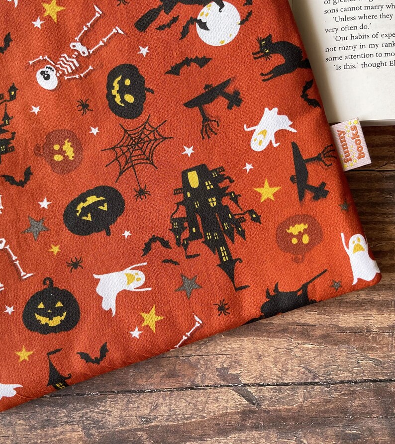 Halloween book sleeve, padded book protector cover, book pouch, bookish gift idea, book and kindle accessories, Christmas gift image 2