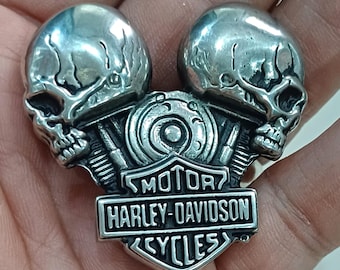 Seltene Motor HARLEY-DAVIDSON Cycles "Two Skulls" original vintage Metall Anstecker 90s schwer zu finden