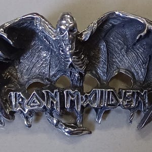 Rare Vintage IRON MAIDEN Metal Pin - 1992 Official Badge