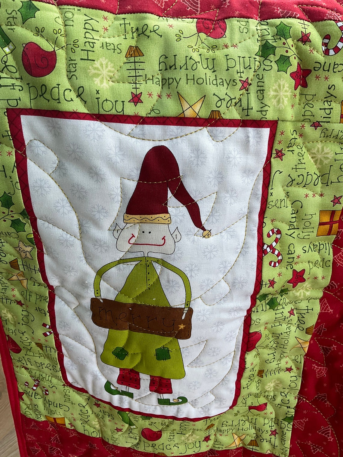 Christmas Quilt, Elf Quilt, Kids Quilt, Christmas Decor. Gift. Tarrif ...