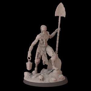 Grave Crawler (rzeźbiony przez Fantasy Cult Miniatures)