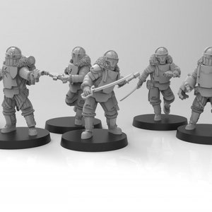 Lunar Auxilia Officers (7) (sculpted by That Evil One)