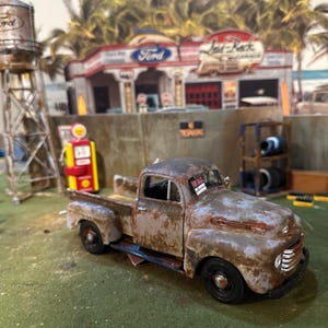 1948 Ford F1 Pickup Truck  - Barn Find Cars - 1:25 DIECAST