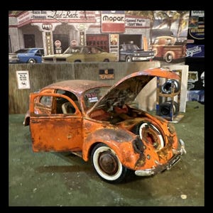 1951 Volkswagen Orange VW Käfer - Scheunenfund Cars - 1:18 DIECAST