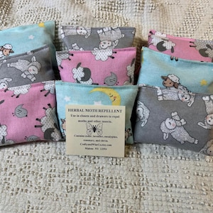 Herbal Moth Repellent, all natural and effective! Set of 3 sachets!